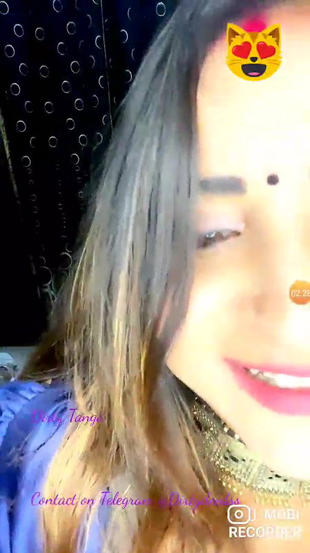 Mahi Queen Cleavage Show