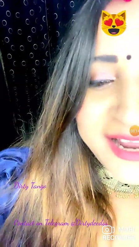 Mahi Queen Cleavage Show