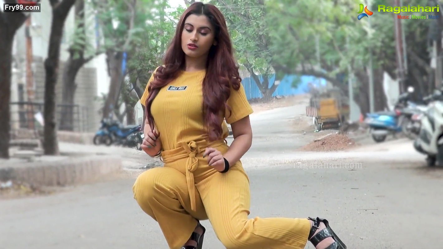 Gunjan Aras New Photoshoot