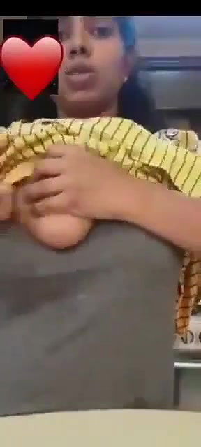 Mallu with bigboobs show videocall vid