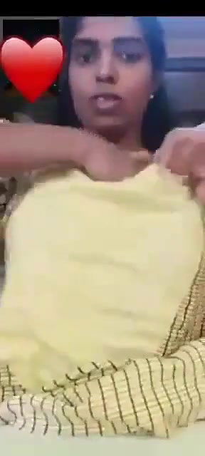 Mallu with bigboobs show videocall vid