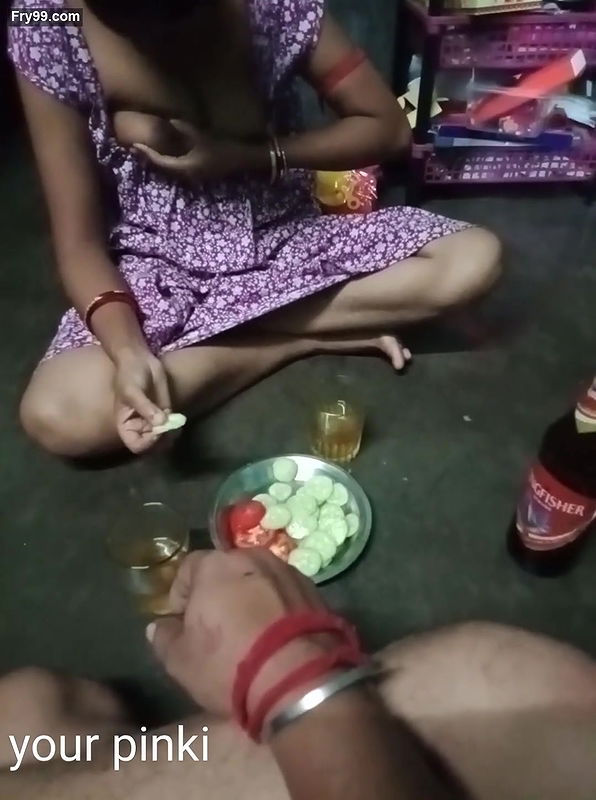 Bangali stepmother and stepson rough sex in along home.bete ne jam ke choda maa ko.