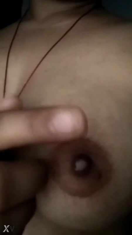 Cute Indian girl Shows her Milky Boobs