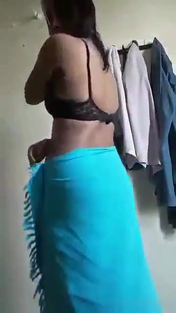 Hot Pooja Bhabhi Horny Face During Sex