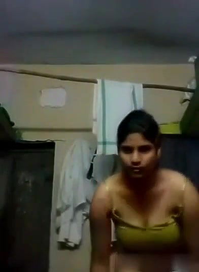 Big Booby Indian Gf Nude clip