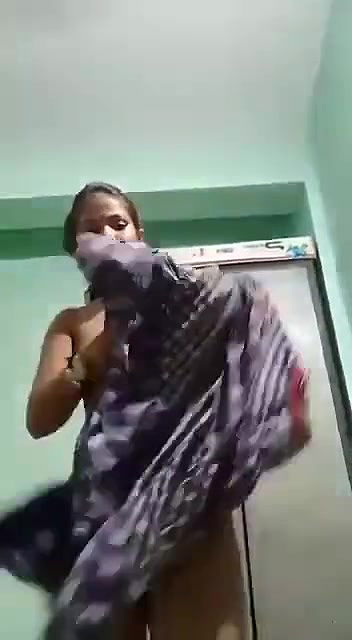 Shy girl Making changing clip for lover