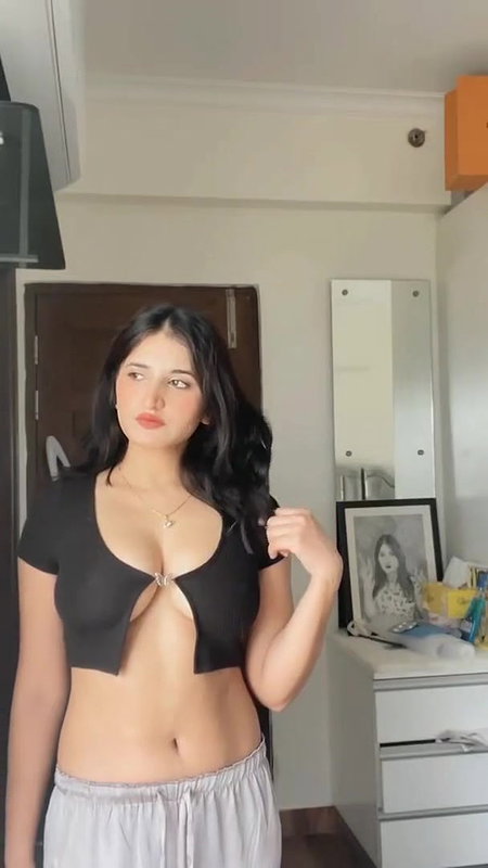 Rachel Sharma Beautiful Sexy Babe Hotness Show