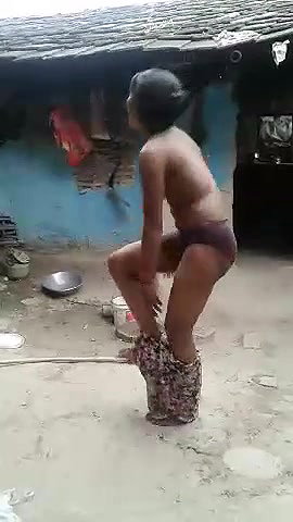 Elder Sister Saying to Pose in Style