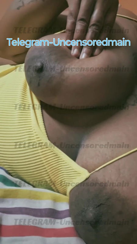 Desi big boobs model