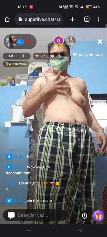 Nude single show in cam