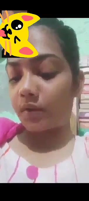 Beautiful cute Girl Showing boobs