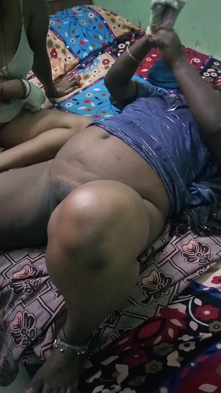 Lesbian Hot Pussy Finguring and Vegetables Using for Sex