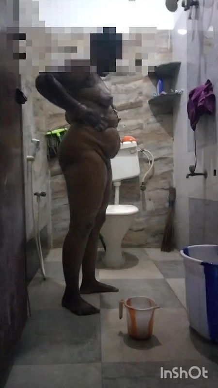 Indian Tamil Maid Bathing Infront of Owner