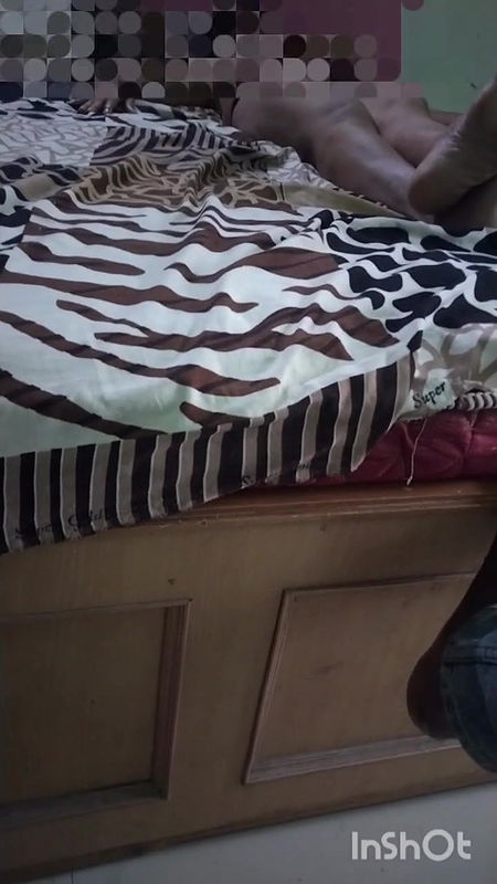 Pissing Hot Video and Casual Tamil Hot Talking