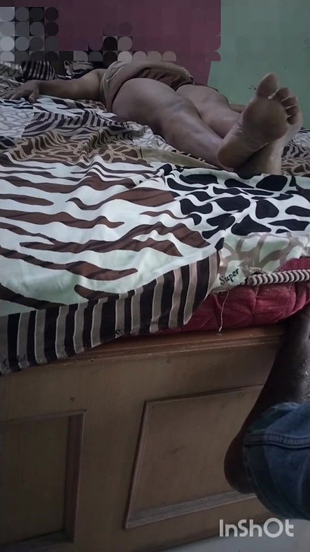 Pissing Hot Video and Casual Tamil Hot Talking