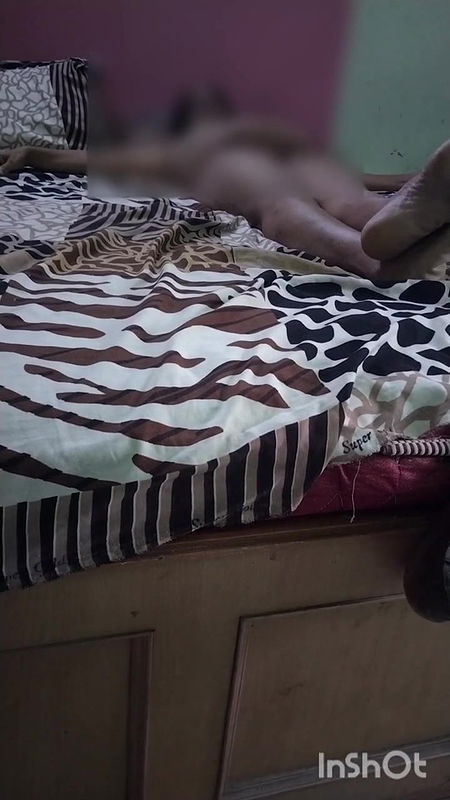 Pissing Hot Video and Casual Tamil Hot Talking