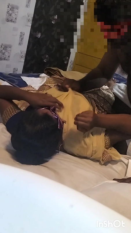 Indian Girl Hot Sex with Customer at Lodge