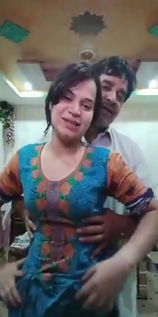 Paki Parlour Girl Showing Boob and Pussy 2New Clip