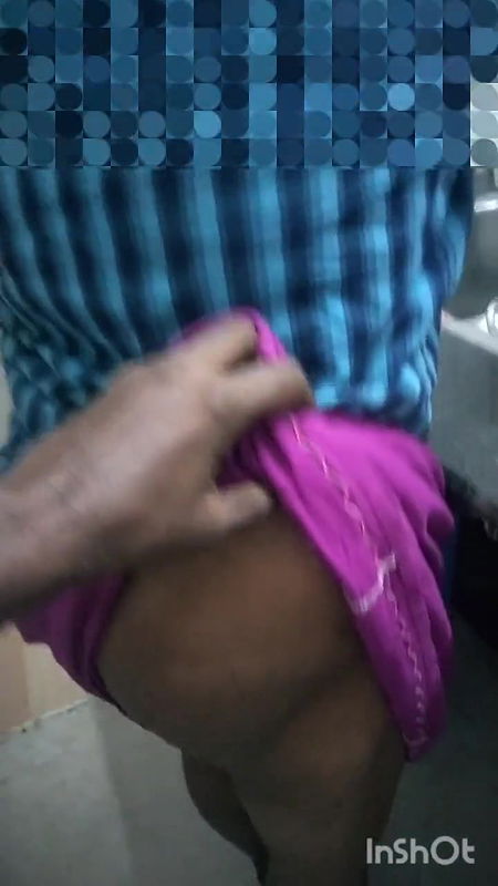 Tamil Amma Back Touching and Boobs Showing