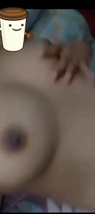 Horny Bhabi showing fingering