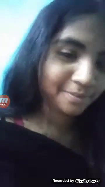 Desi Girl Showing Boobs And Pussy