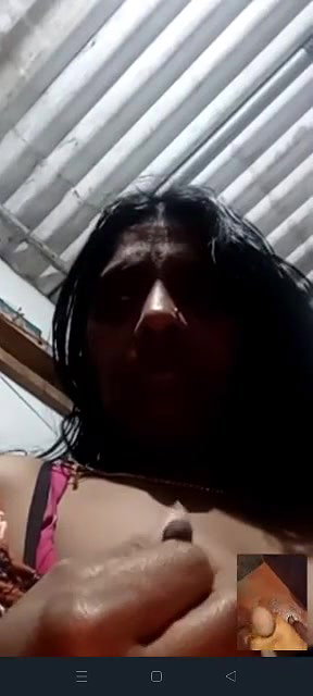 Mature bhabhi showing
