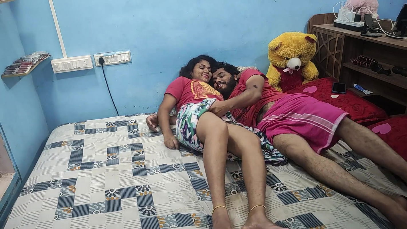 Vaishnavy and Sharun Raj Live Uncut Sex in Bedroom