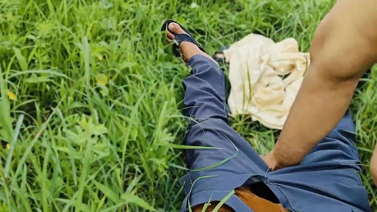 Desi College Girlfriends Boyfriend Sex in Jungle Me Mangal Hindi Audio