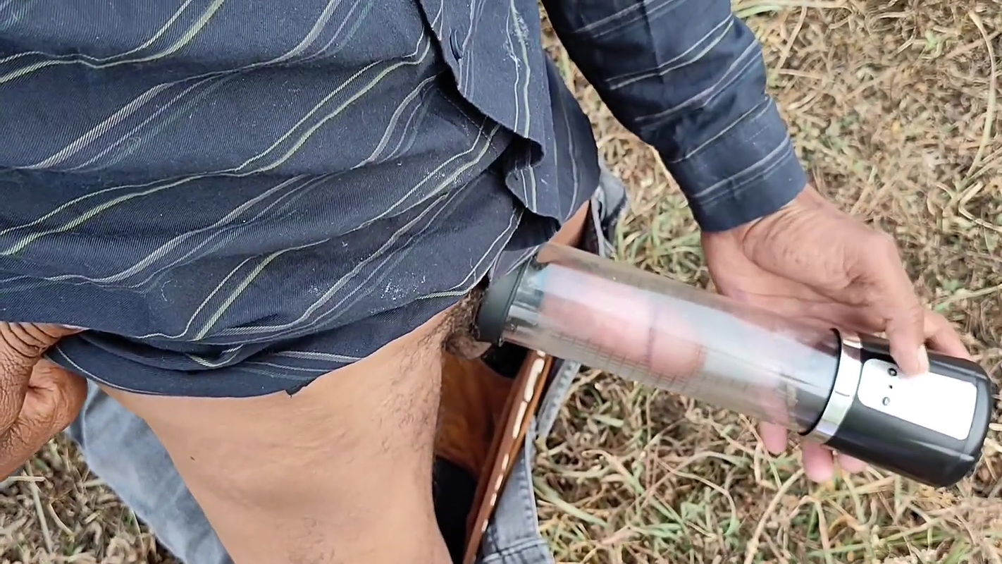 Desi Girl Making Hindi Vlog in the Jungle, Suddenly Seeing a Boy’s Thick Penis and Got Fucked, Hindi Vlog