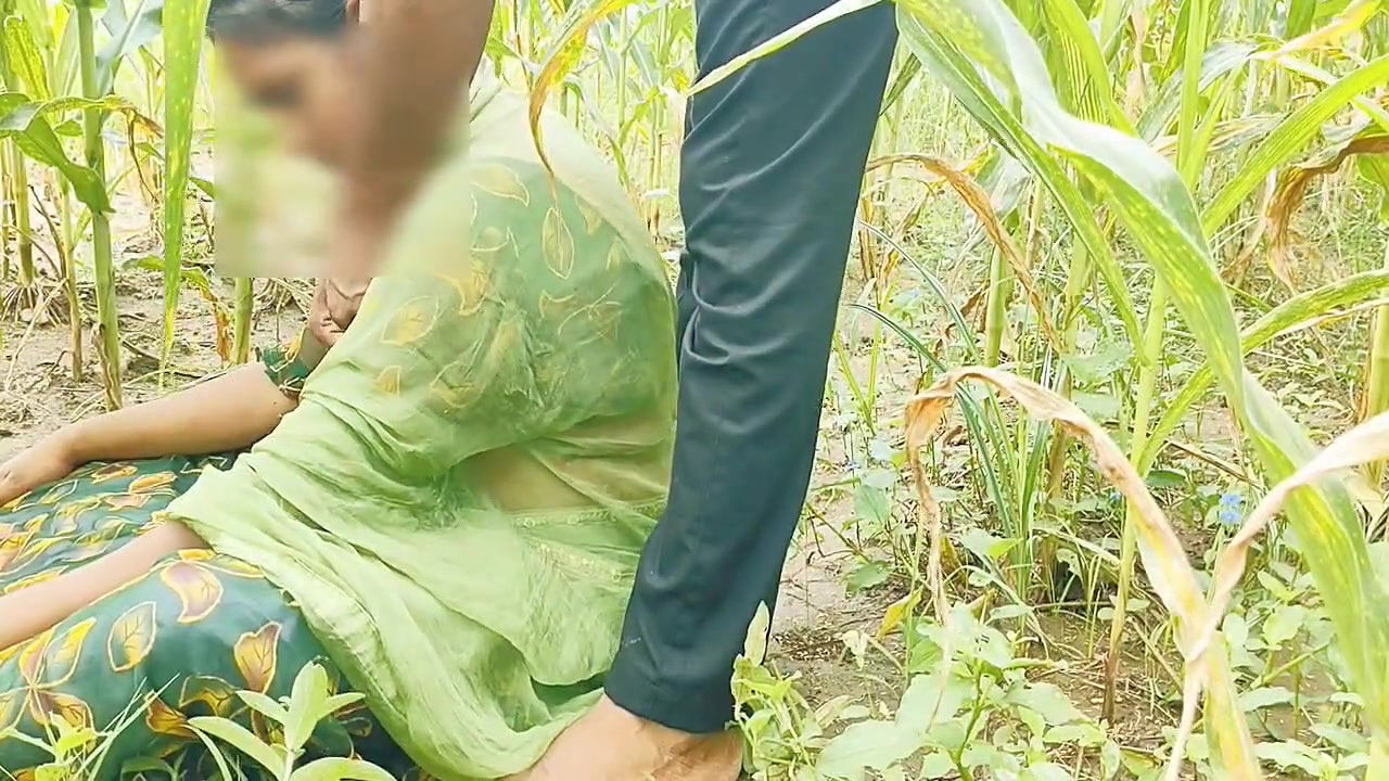 Desi Indian Sister-in-law Liked Jiju’s Black Thick Cock in the Corn Field and Got Fucked