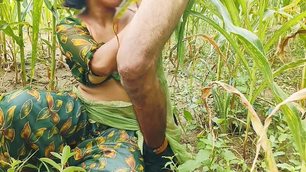 Desi Indian Sister-in-law Liked Jiju’s Black Thick Cock in the Corn Field and Got Fucked