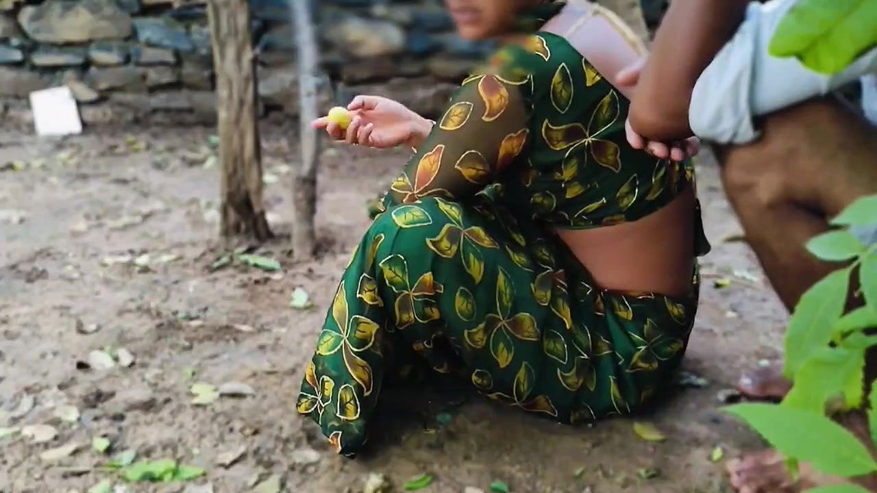 Hardcore Fuck with Step Sister After She Is Alone in the Garden Hindi Darty Talking