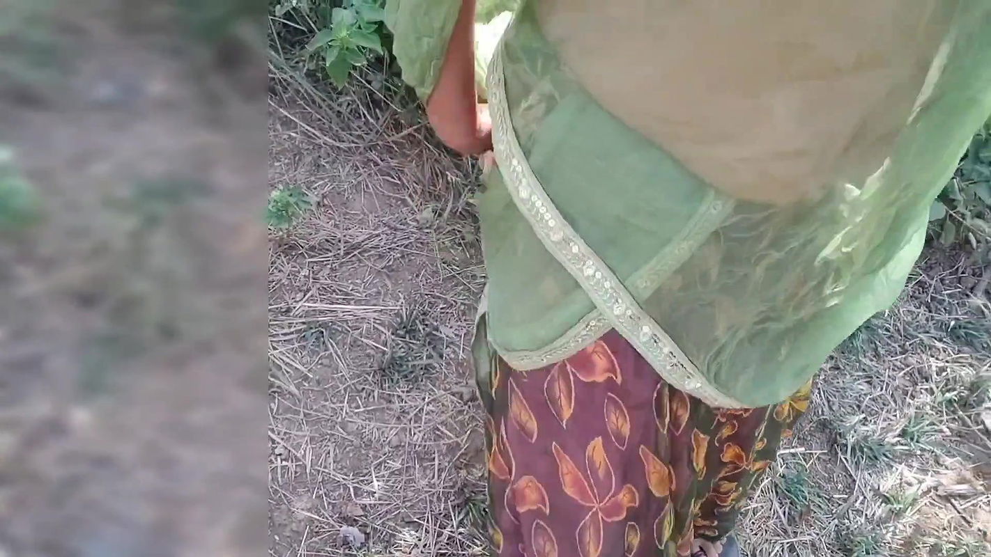 Hot virgin aunty fucked by her stepnephew in the jungle