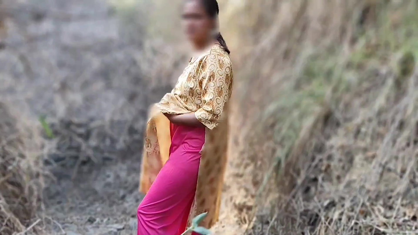 Inocent Bhatiji Ki Jungle Me Chudai, Stepdad Fuck Her Stepdaughter, Stepdaughter’s Tight Pussy Frist Time Sex Video