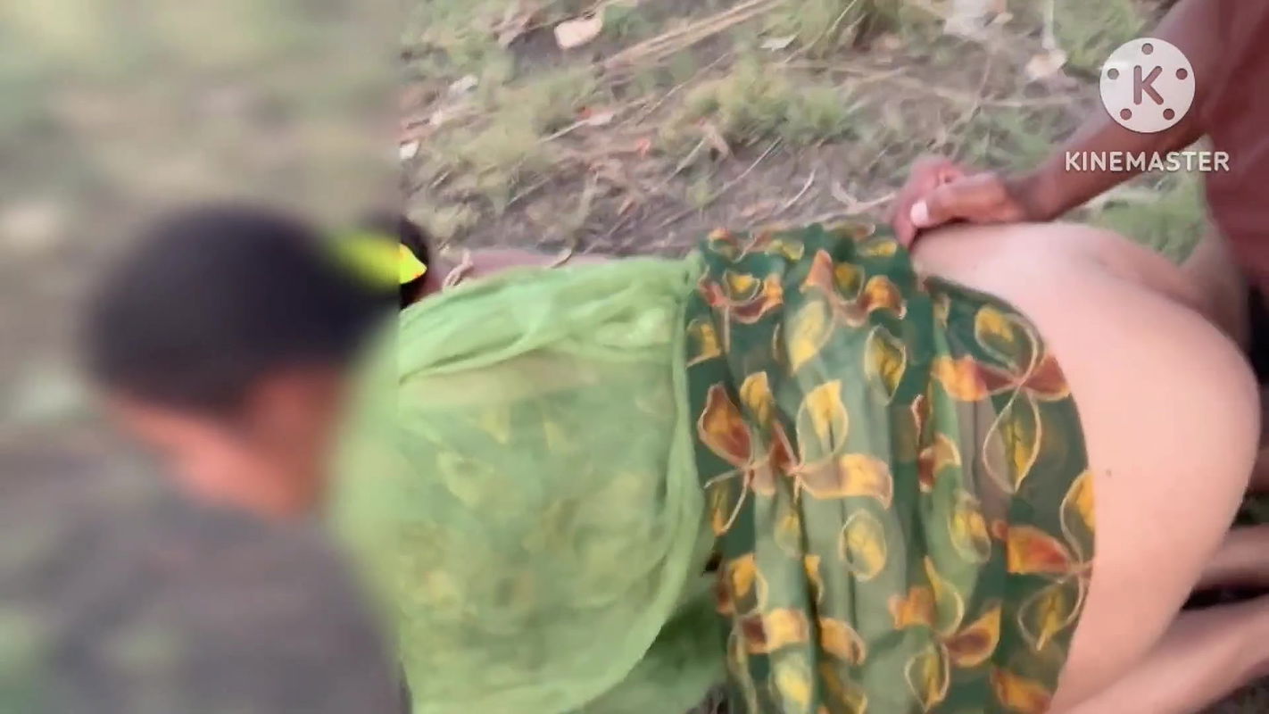 Village Bhabhi Fucked by Daver Outdoor in the Jungle