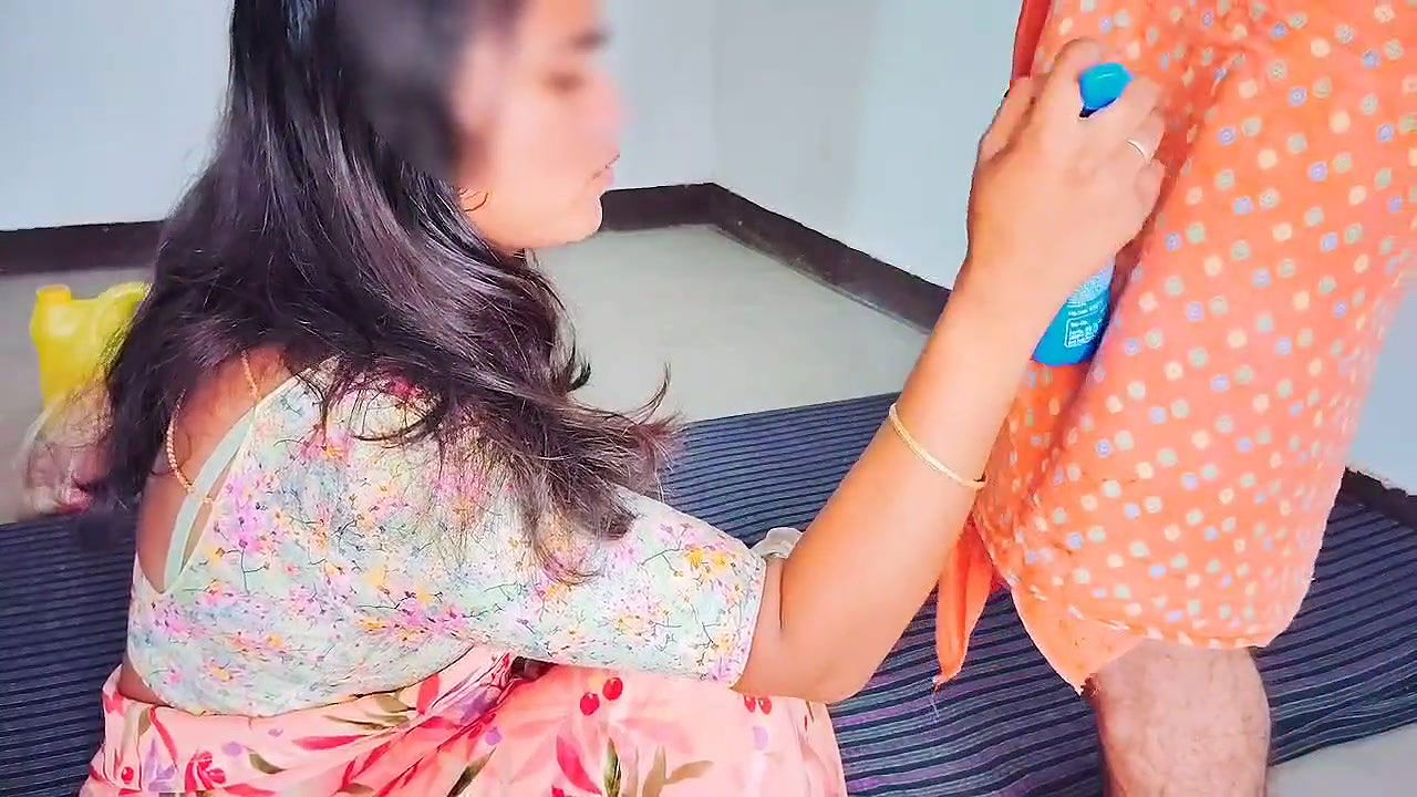 Young Bahu Soniya Pissed on the Bed During Hard Fucking and Failed Anal