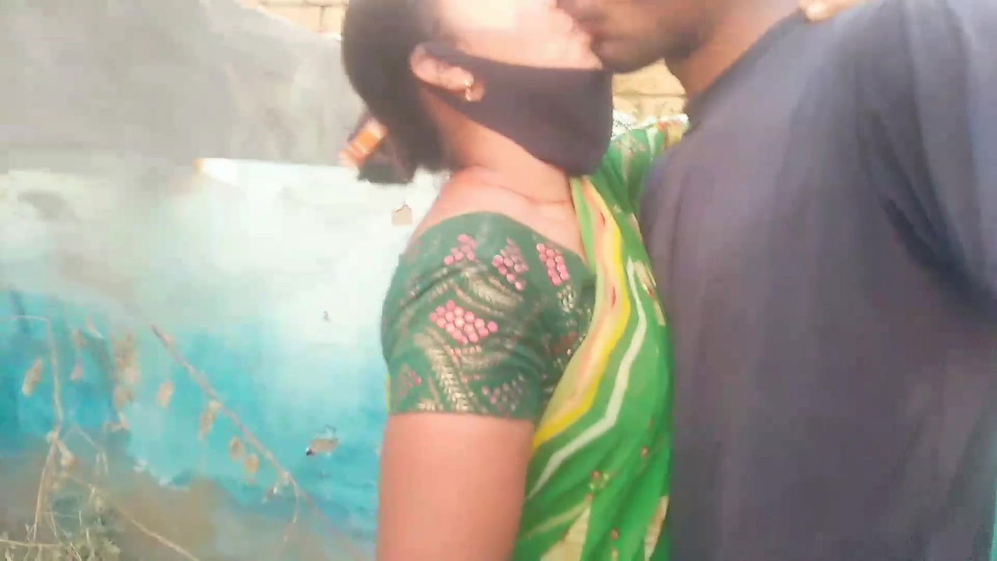 Your Soniya Girlfriend Got Fucked in Bushes