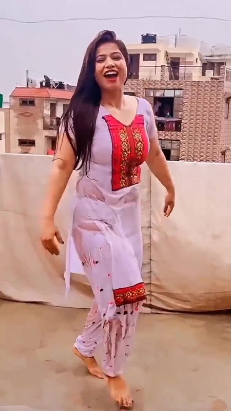 Hot Girl Dancing in rain her panty visible