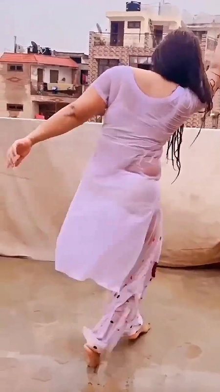 Hot Girl Dancing in rain her panty visible