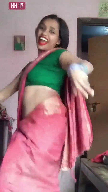 Big navel bhabi hot shorts video collection-2