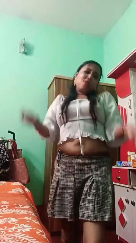 Big navel bhabi hot shorts video collection-9