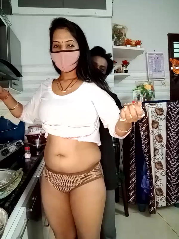 Stripchat-Public.Show-c-Best-Couple-2025.02.09.060100