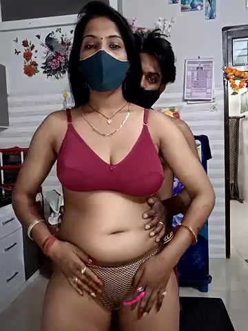 Stripchat-Public.Show-c-Best-Couple-2025.05.02.081542