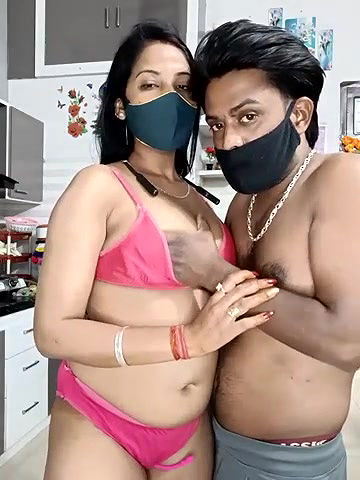 Stripchat-Public.Show-c-Best-Couple-2025.05.08.113633