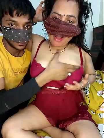 Stripchat-Public.Show-c-Fun_game-2025.04.29.185400