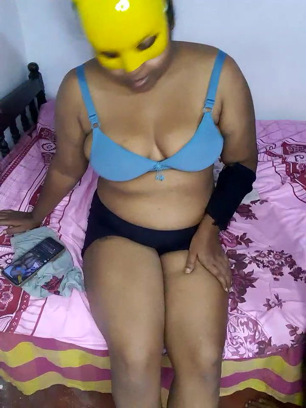 Stripchat-Public.Show-c-Masha_123-2025.06.02.110820