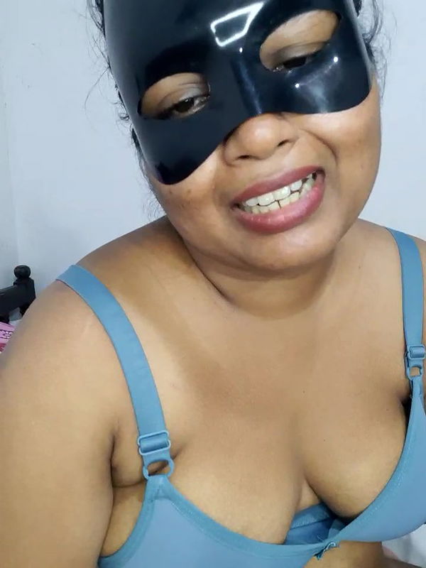 Stripchat-Public.Show-c-Masha_123-2025.06.06.075213