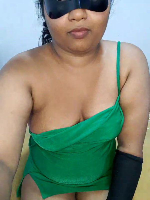 Stripchat-Public.Show-c-Masha_123-2025.06.19.084721