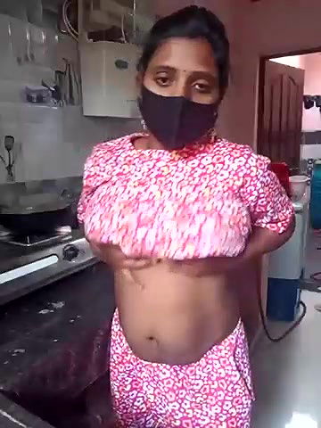 Stripchat-Public.Show-c-Riya_sam69-2025.05.15.023736