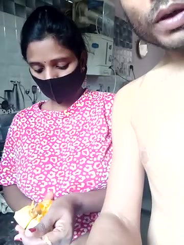 Stripchat-Public.Show-c-Riya_sam69-2025.05.15.023736